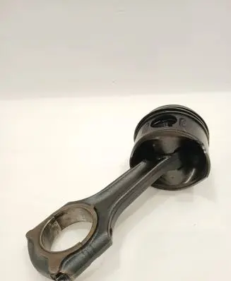 Mercedes-Benz Vito Viano W639 Piston with connecting rod 