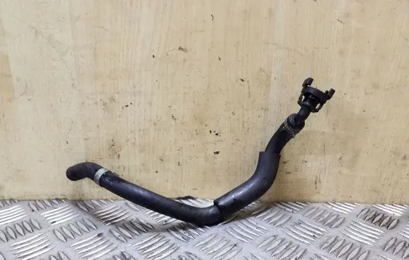 Nissan Qashqai Engine coolant pipe/hose