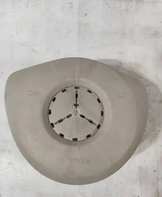 Mercedes-Benz C W205 Steering wheel airbag cover 3078746