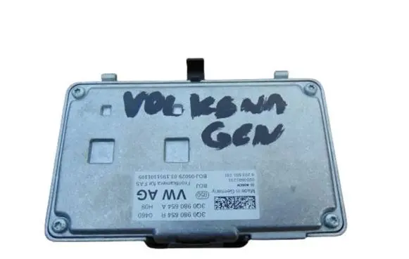 Volkswagen Tiguan Windshield/windscreen camera 3Q0980654R