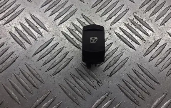 Renault Megane II Quarter vent window switch 