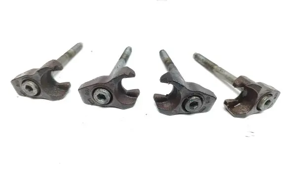 Jaguar XF X250 Fuel Injector clamp holder