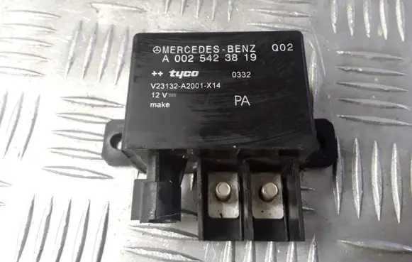 Mercedes-Benz E W211 Other relay A0025423819