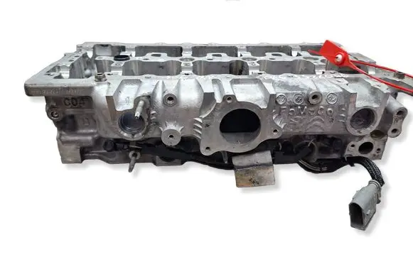 Peugeot Boxer Engine head S27635905 9807255910