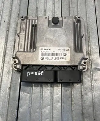 BMW 1 F20 F21 Engine control unit/module 8573260 0281019683 1039S59015