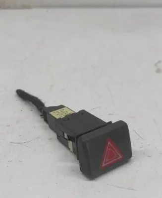 Audi A4 S4 B7 8E 8H Hazard light switch 8E0941509
