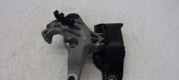 Renault Clio IV Engine mount vacuum valve 112845638R