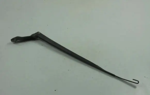 Honda HR-V Front wiper blade arm