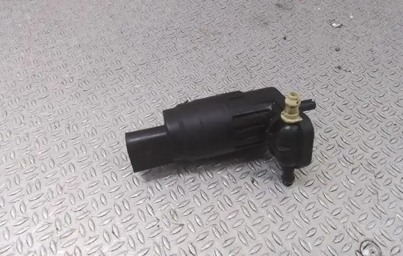 Audi A3 S3 A3 Sportback 8P Windscreen/windshield washer pump