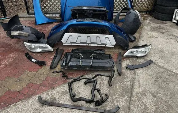 Volkswagen Tiguan Front piece kit 