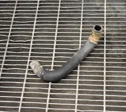 Chevrolet Volt I Engine coolant pipe/hose 20954250