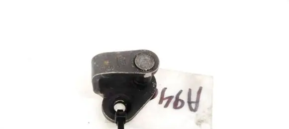 Citroen Xsara Picasso Front door lock loop/hook striker 