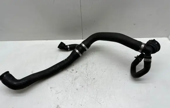 Volvo V40 Engine coolant pipe/hose 2023213