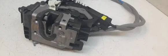Mercedes-Benz E W238 Front door lock A2220063999