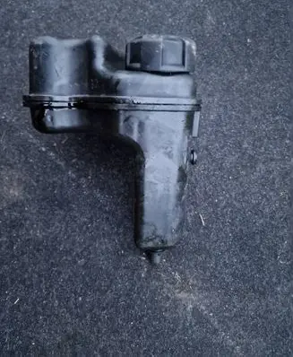 BMW 3 F30 F35 F31 Coolant expansion tank/reservoir 8617048 11564310