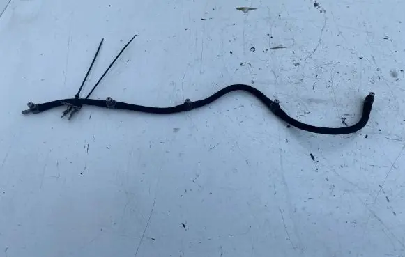 Volvo V70 Fuel return line/hose 
