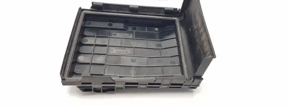 Volkswagen PASSAT B6 Fuse box cover 1K0937132F 014189871 017180061