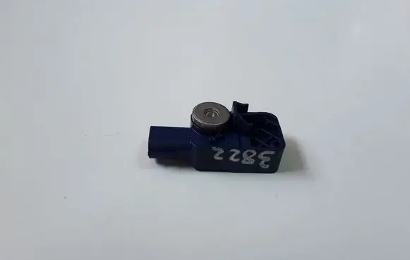 Dacia Dokker Airbag deployment crash/impact sensor 988304337R