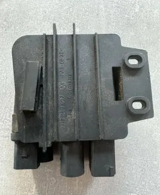 Volkswagen Transporter - Caravelle T5 Coolant fan relay 7H0959507
