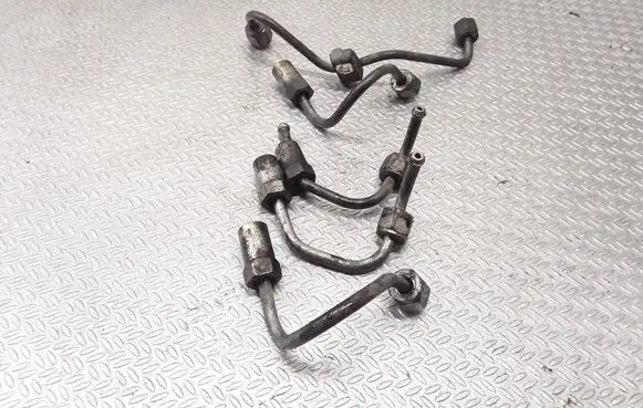 Opel Zafira B Fuel injector supply line/pipe 