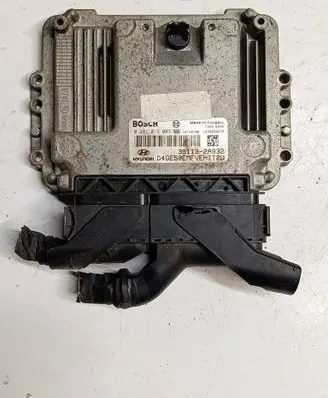 Hyundai i30 Engine control unit/module 391132A932 0281019083 1039S59678