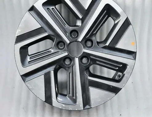 Hyundai Kona I R17 alloy rim 