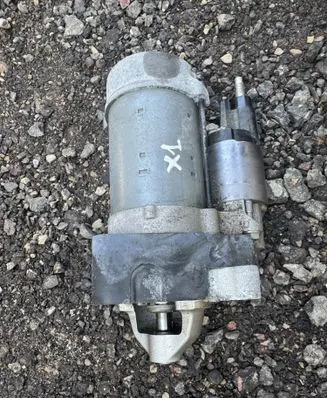BMW X1 F48 F49 Starter motor 8580390