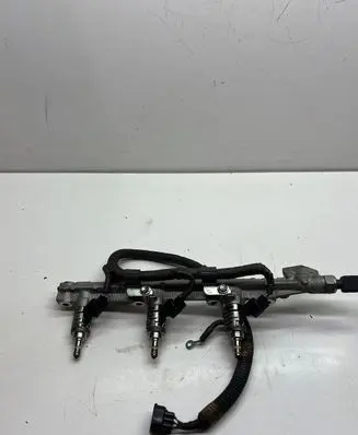 Lexus GS 300 350 430 450H Fuel main line pipe 2325031020