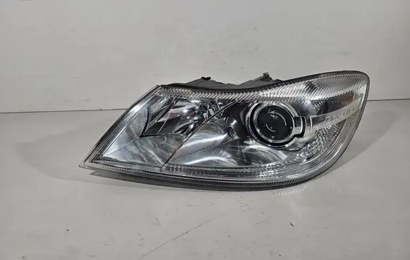 Skoda Octavia Mk2 (1Z) Headlight/headlamp 14245565476