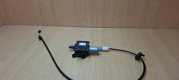 Citroen DS5 Hand brake/parking brake motor 9674619580 1606279780 1606279880