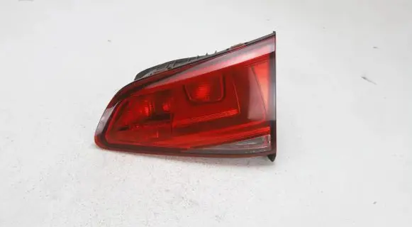 Volkswagen Golf VII Tailgate rear/tail lights 5G0945094AD