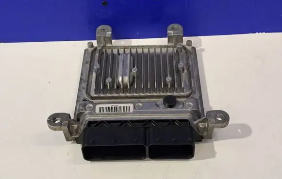 Mercedes-Benz E W212 Engine control unit/module A6519005301 A6519015301