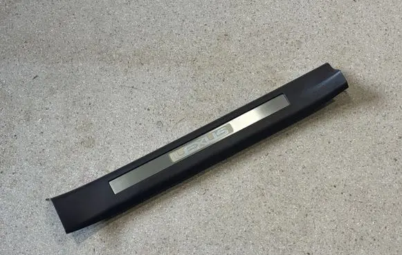 Lexus RX 450H Front sill trim cover 6792048130