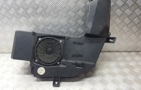 Audi A4 S4 B6 8E 8H Subwoofer speaker 8E0035382
