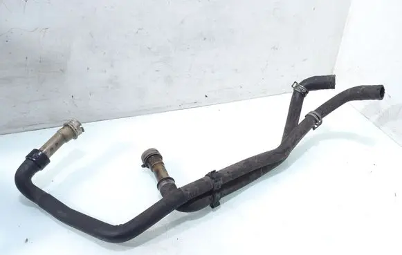 Engine coolant pipe/hose