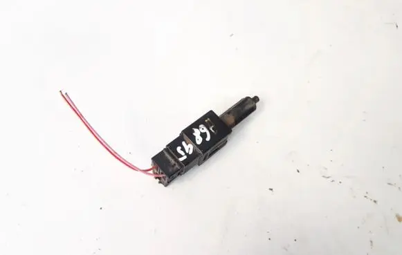 Nissan X-Trail T30 Brake pedal sensor switch
