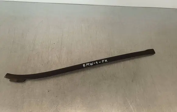 BMW 4 F36 Gran coupe Windshield trim 