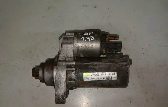 Skoda Fabia Mk2 (5J) Starter motor 02T911023S