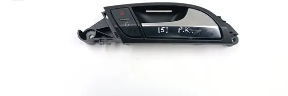 Audi Q7 4L Front door interior handle 4L0837020