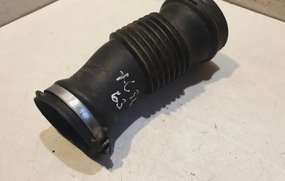 Air intake hose/pipe