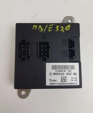 Mercedes-Benz E W211 Comfort/convenience module 2115452132