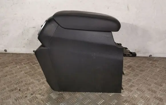 Hyundai Santa Fe Armrest 84680S2000
