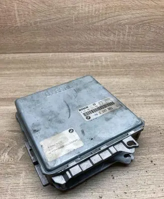 BMW 5 E39 Engine control unit/module ECU 2247891 0281001373