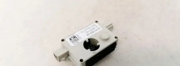 Antenna control unit
