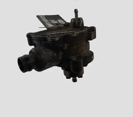 Volvo V70 Vacuum pump 08658230