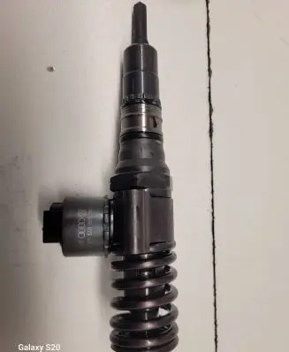 Audi A4 S4 B7 8E 8H Fuel injector 03G130073GX