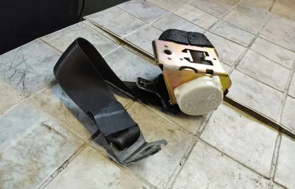 Ford Focus Rear seatbelt 4M51A611B68AG