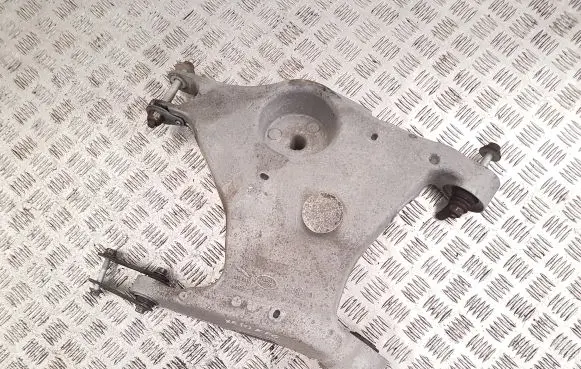Jaguar XE Rear upper control arm/wishbone GX735B531AE T2H24274
