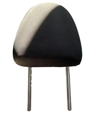 Mitsubishi L200 Front seat headrest 
