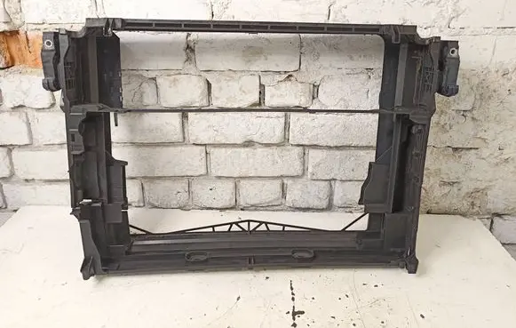 BMW 5 F10 F11 Radiator trim 7804618